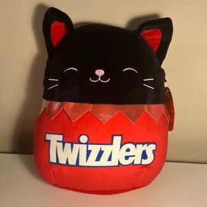 Squishmallow 12” Autumn Twizzlers the Black Cat.